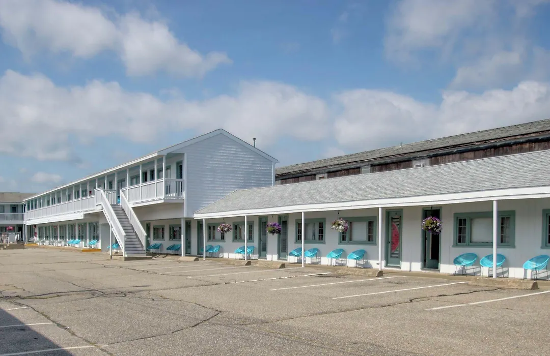 Dolphyn Motel-1