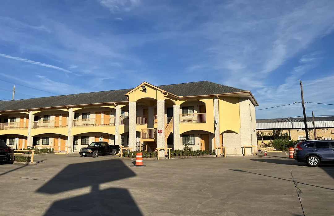 Scott Inn & Suites - Downtown Houston-1