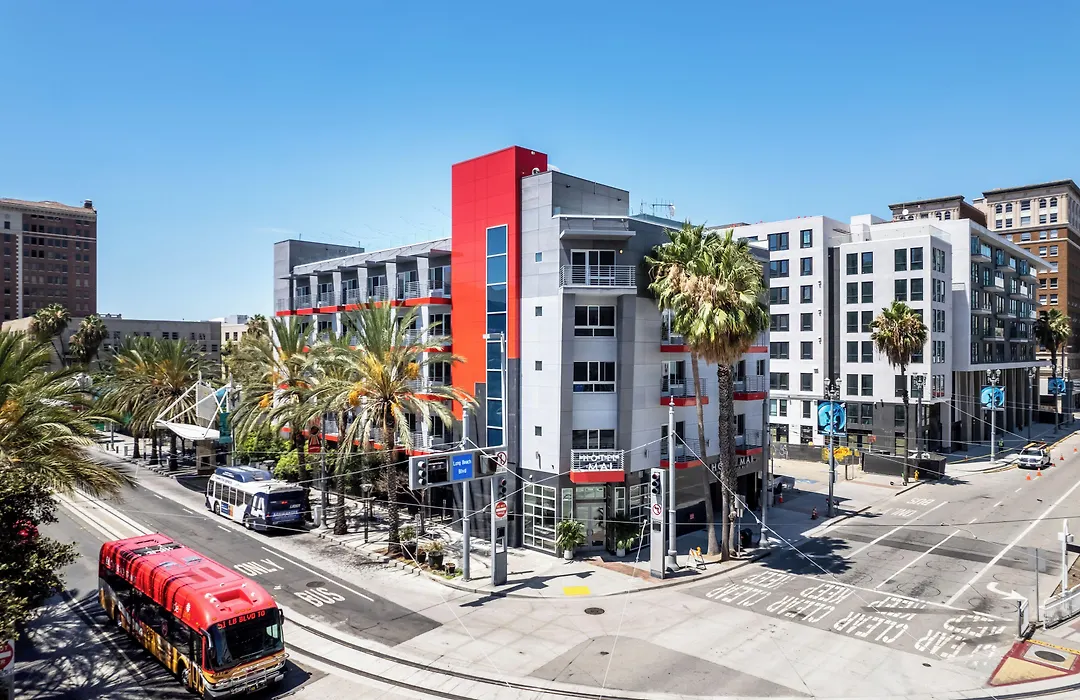 Hotel Mai Downtown Long Beach-1