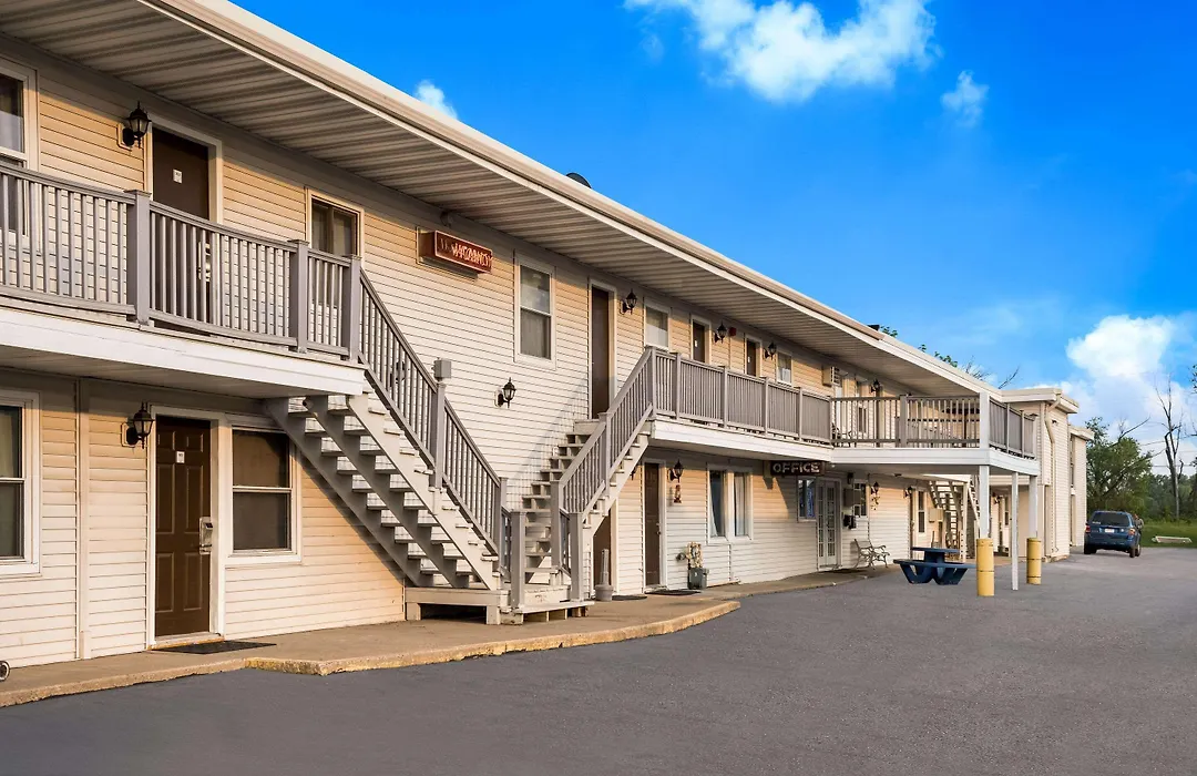 Rodeway Inn La Crosse-1