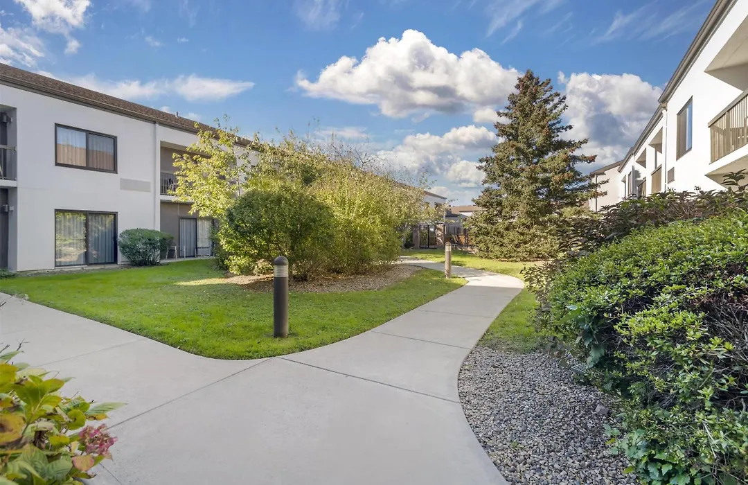 Sonesta Select Newport Middletown-1