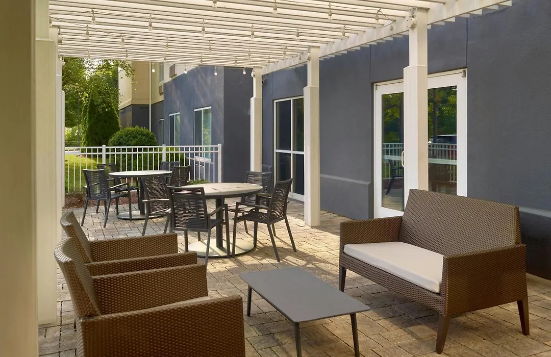 Fairfield Inn & Suites By Marriott Frederick-1