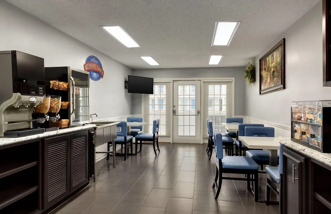 Baymont By Wyndham Albany At Albany Mall-1