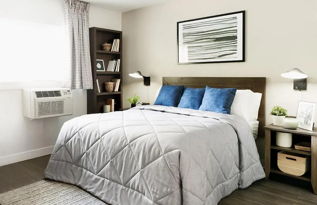 Intown Suites Extended Stay Savannah Ga-1