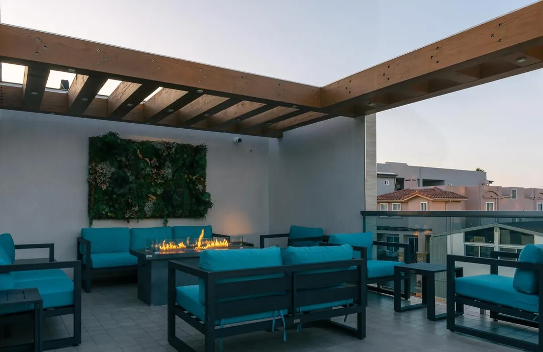 H2O Hermosa Beach Hotel-1
