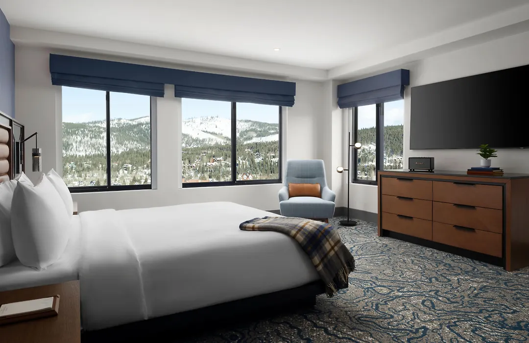 Hotel Alpenrock Breckenridge, Curio Collection By Hilton-1