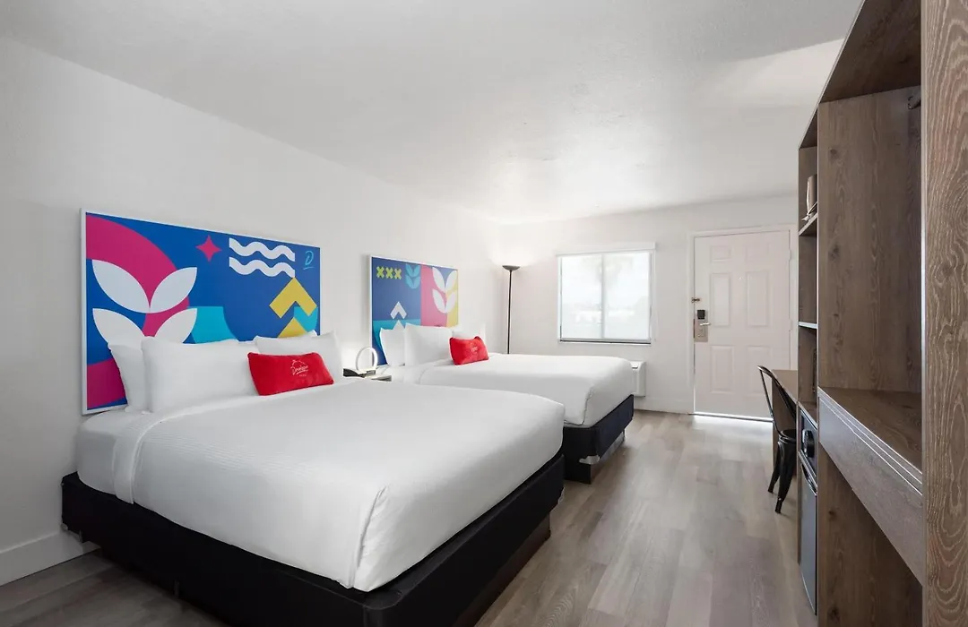 Howard Johnson By Wyndham Orlando Lake Buena Vista South-1