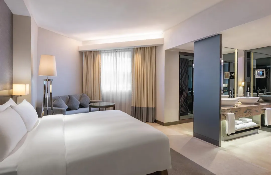 Gateway Hotel, Marco Polo-1
