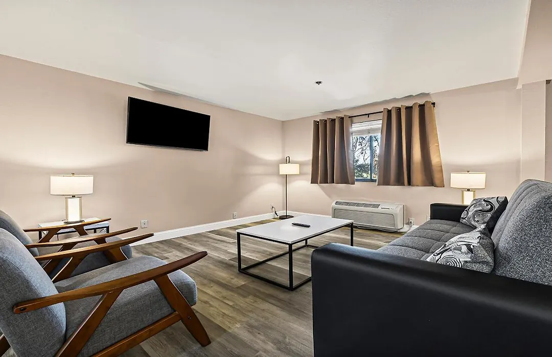 Best Western Plus Orchid Hotel & Suites-1