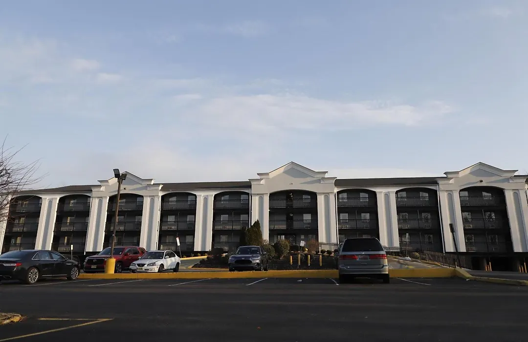 Traveiodge By Wyndham Parsippany-1