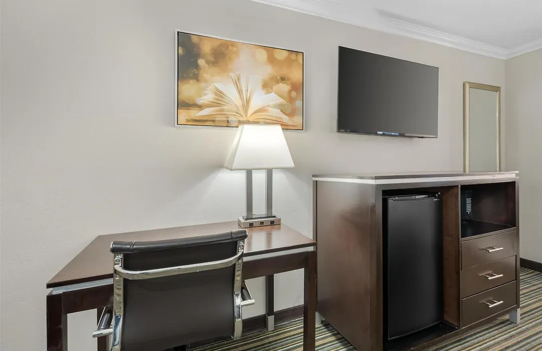 Best Western Courtesy Hotel - Anaheim Resort Amusement Park-1