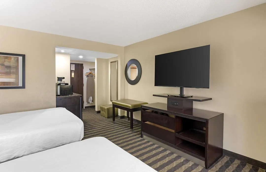 Best Western Suites Near Opryland-1