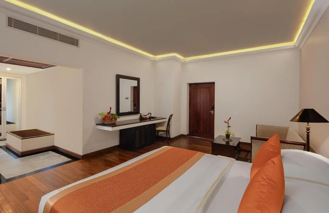 Earl'S Regency Hotel-1