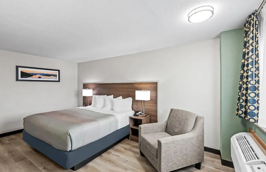 Quality Inn West Des Moines I-80 & I-235-1
