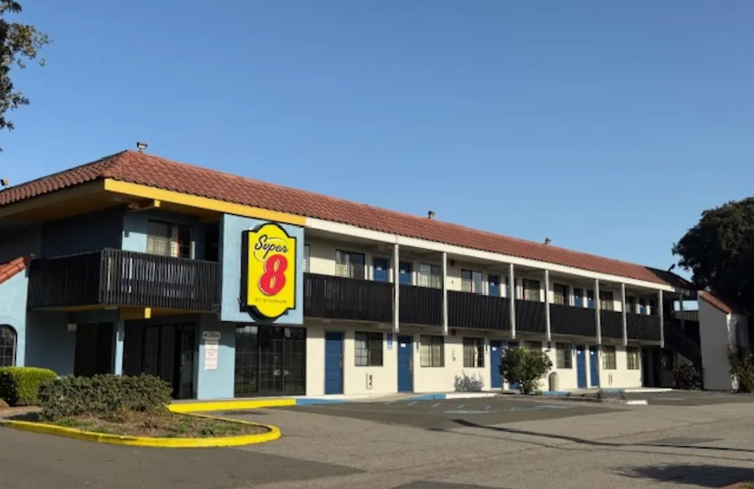 Super 8 By Wyndham Petaluma-1