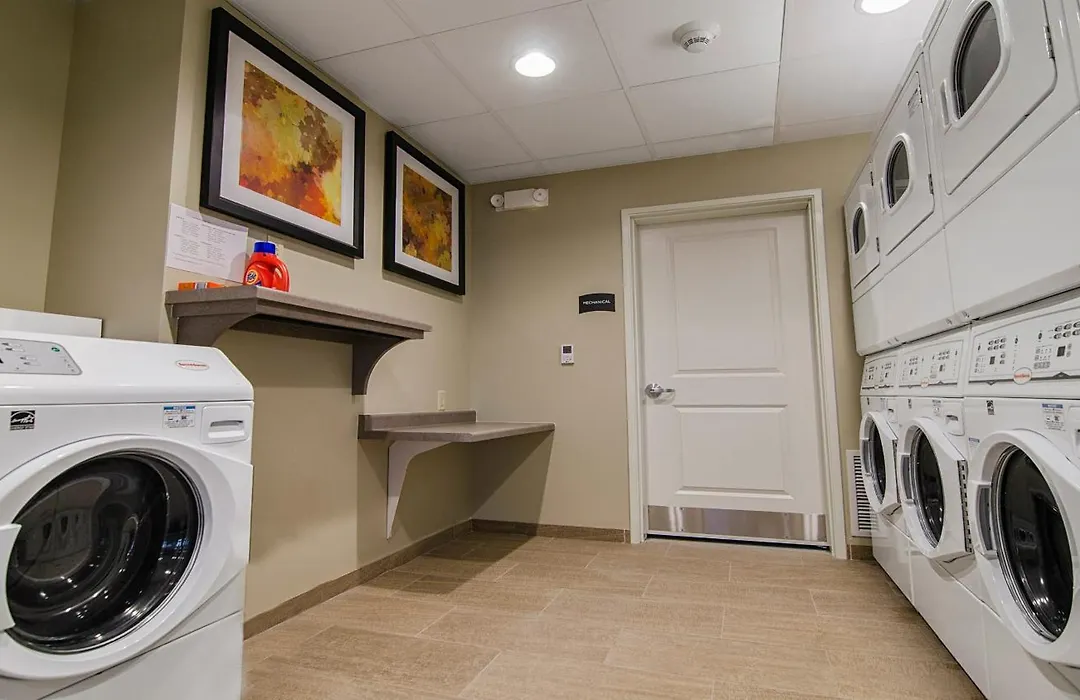 Townhome Inn & Suites By Ihg-1