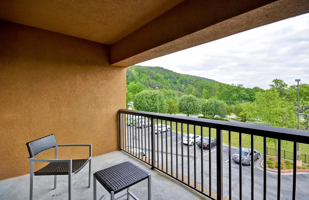 Courtyard By Marriott Dalton-1