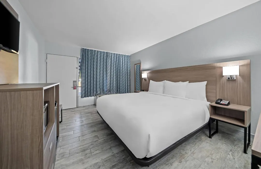 Econo Lodge Daytona Beach - Speedway-1