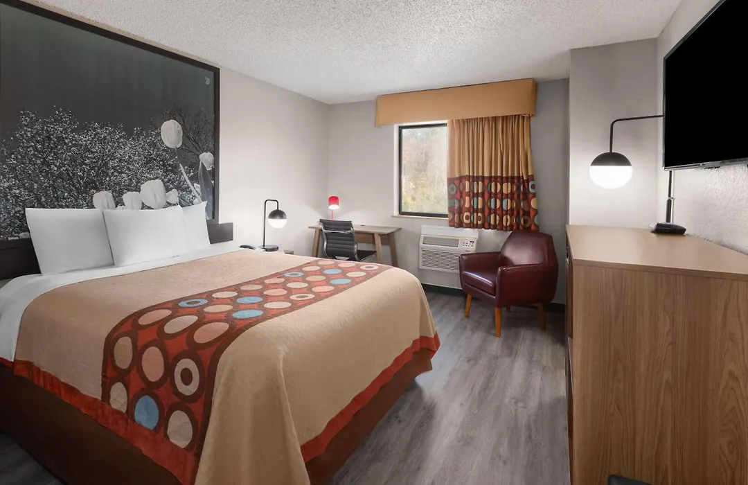 Super 8 By Wyndham Kent/Akron Area-1