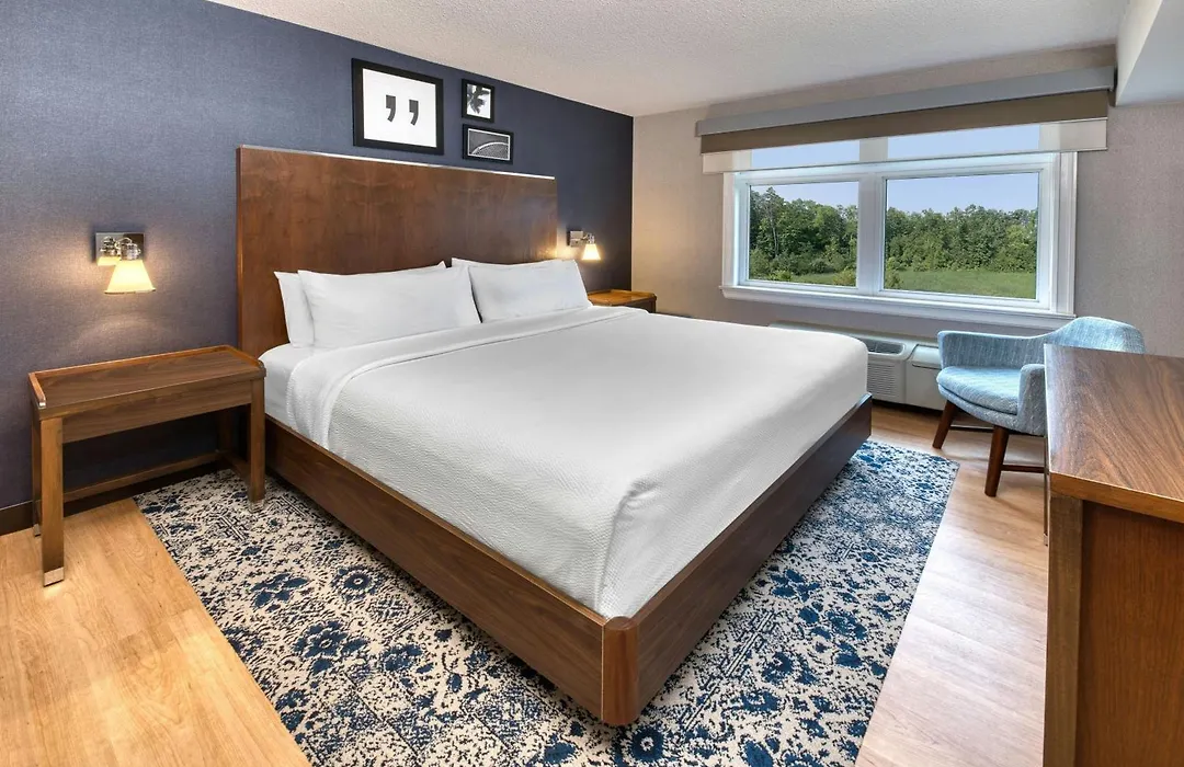 Four Points By Sheraton Barrie-1