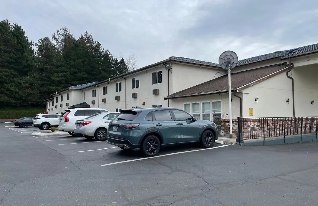 Americas Best Value Inn Lynnwood-1