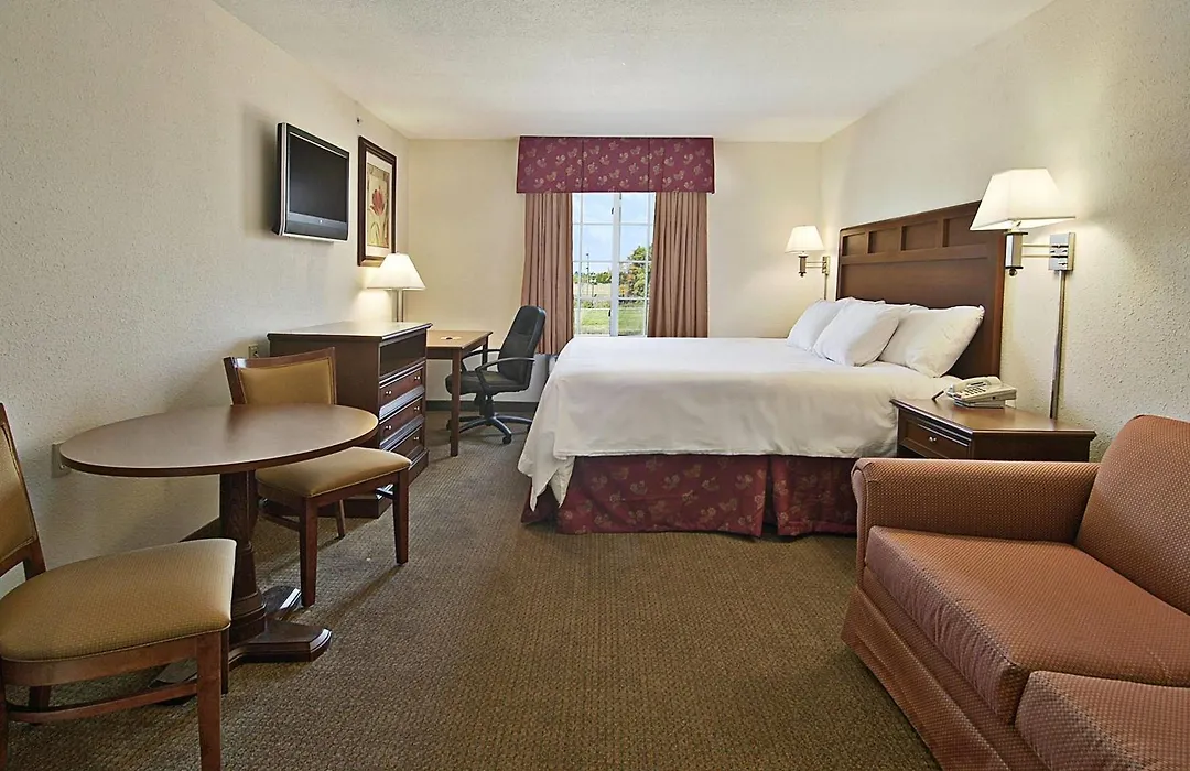 Super 8 By Wyndham Bowling Green North-1