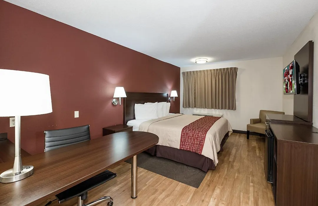 Red Roof Inn Toledo - Maumee-1