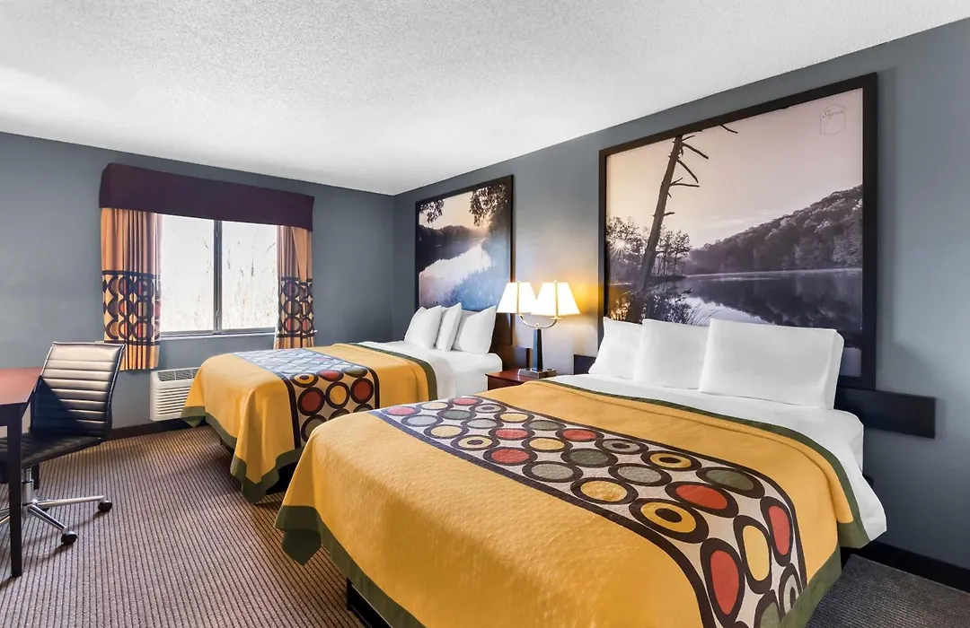 Super 8 By Wyndham Bloomington University Area-1