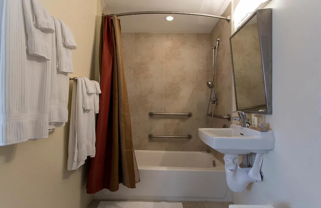 Westover Arms Hotel-1