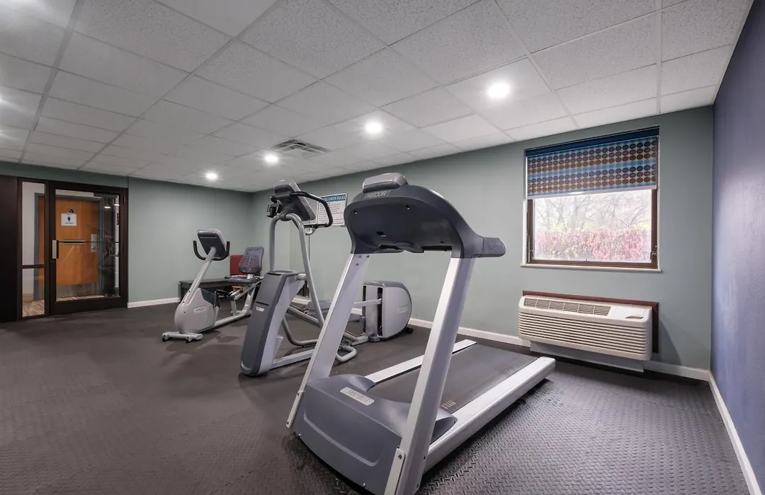 Baymont By Wyndham Louisville Airport South-1
