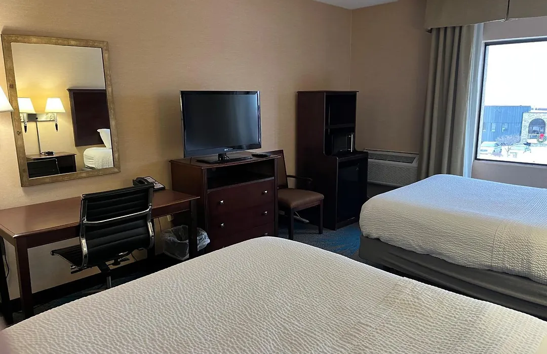 Days Inn By Wyndham Duluth Lakewalk-1