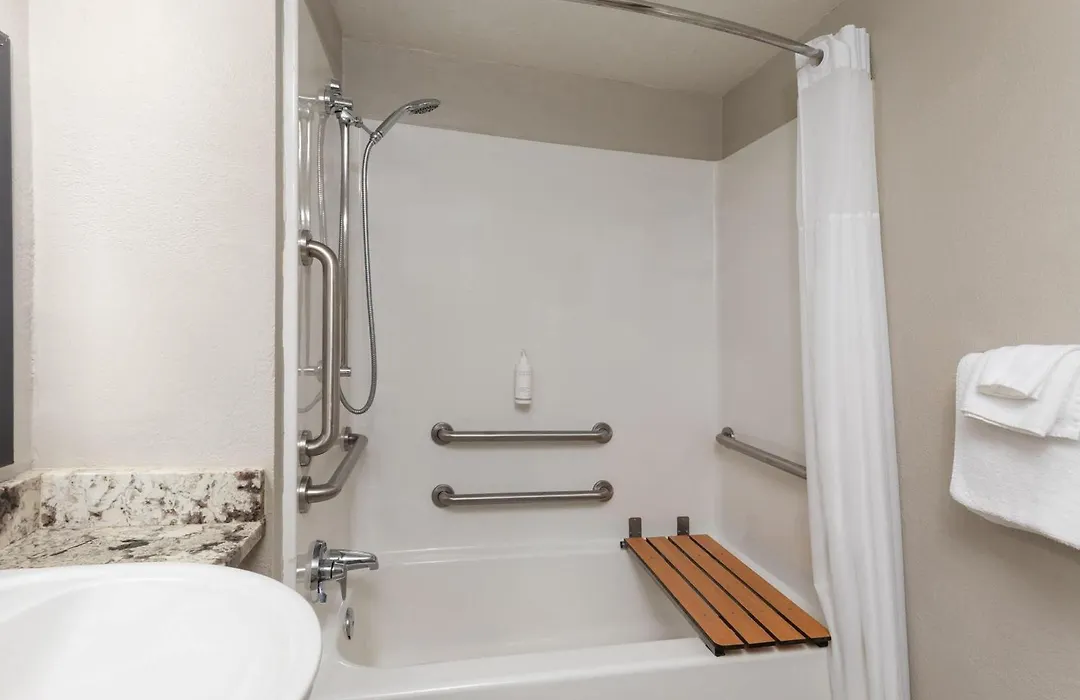 Days Inn By Wyndham Charleston Wv-1