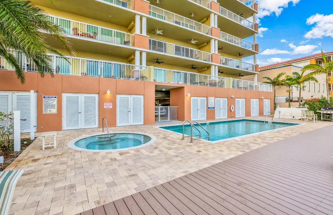 Dolphin'S Cove - Clearwater Beach, Fl-1