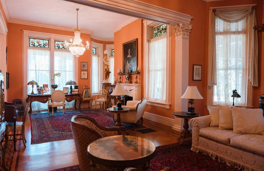 Burke Mansion-1