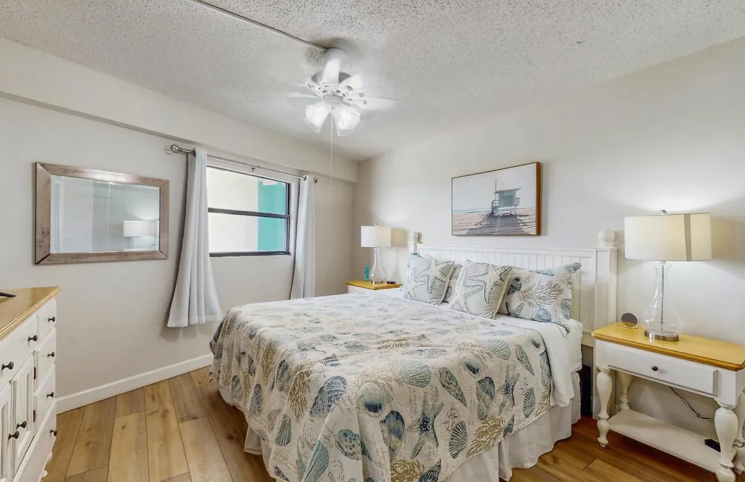 Chateaux Sunset Suites 408-1