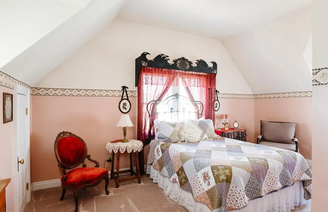 The Mulberry Inn -An Historic Bed And Breakfast-1