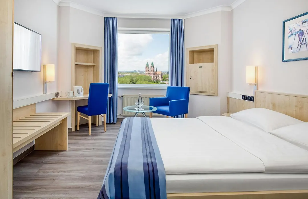 Hotel Freiburg City Center By Leonardo Hotels-1