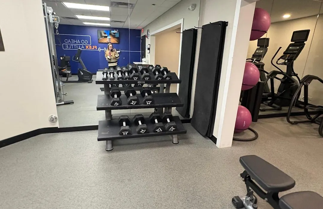Holiday Inn Express & Suites Raleigh West - Lenovo Center By Ihg-1