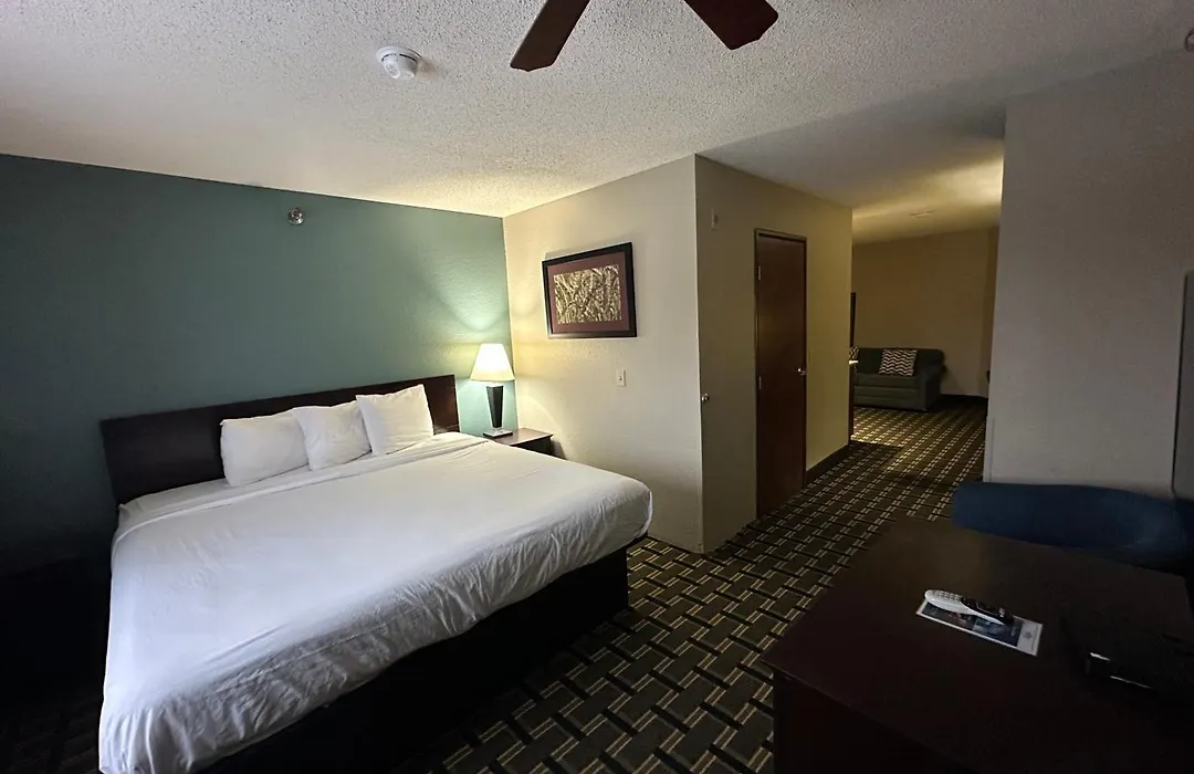 Baymont Inn & Suites By Wyndham Lincoln Ne-1