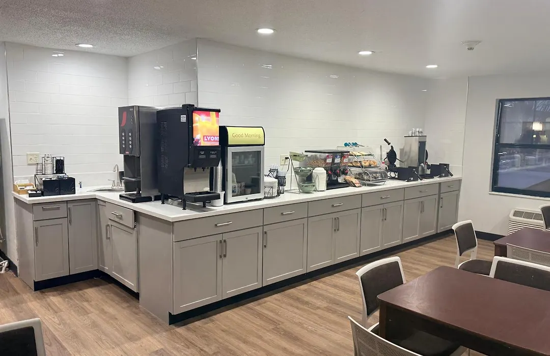 Mainstay Suites Rochester South Mayo Clinic-1