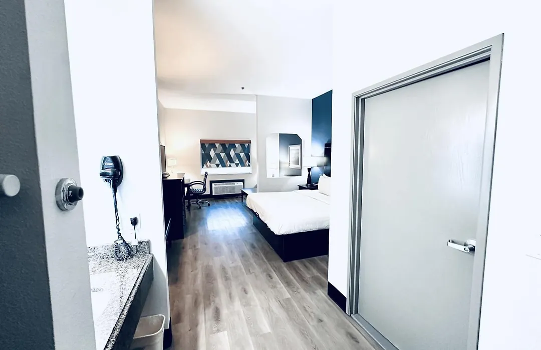 Baymont By Wyndham Ardmore I-35-1