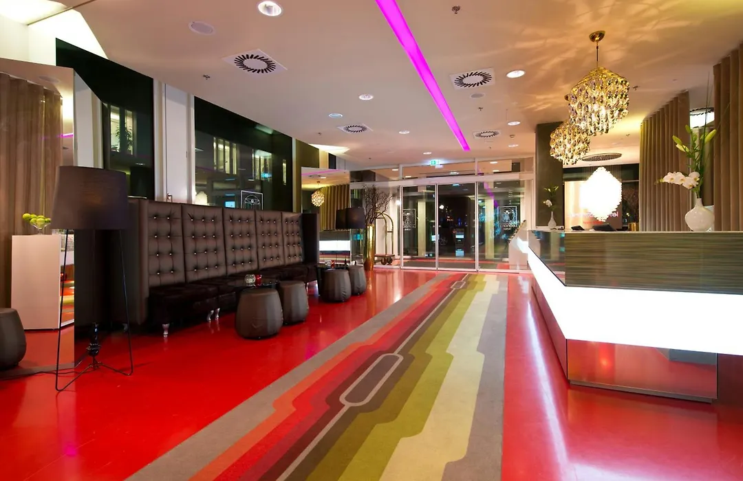 Leonardo Hotel Berlin Mitte-1