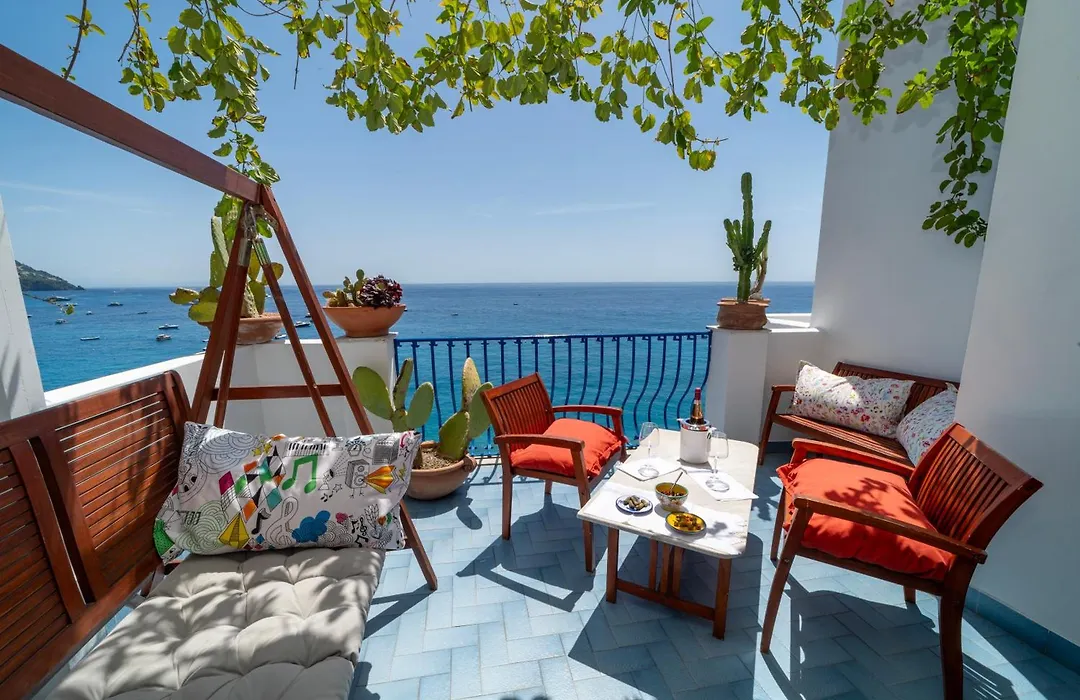 La Dolce Vita A Positano Boutique Hotel-1
