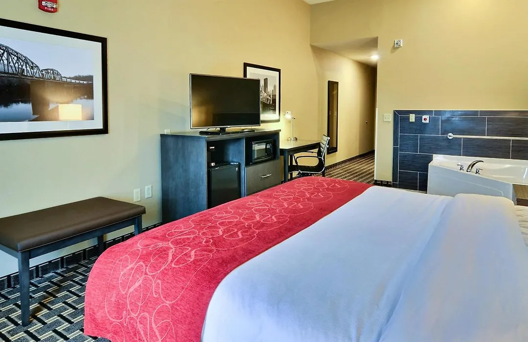 Comfort Suites Uniontown-1
