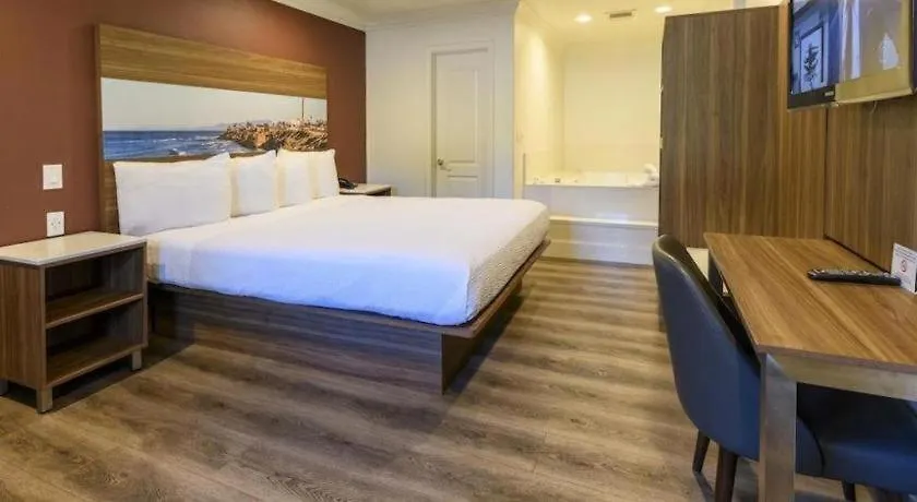 Rodeway Inn Carlsbad-1