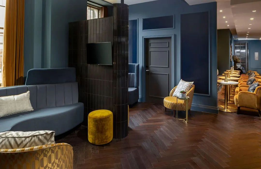 Courtyard By Marriott Edinburgh-1
