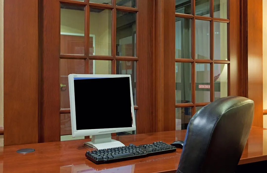 Holiday Inn Express Hotel & Suites Manchester - Airport By Ihg-1