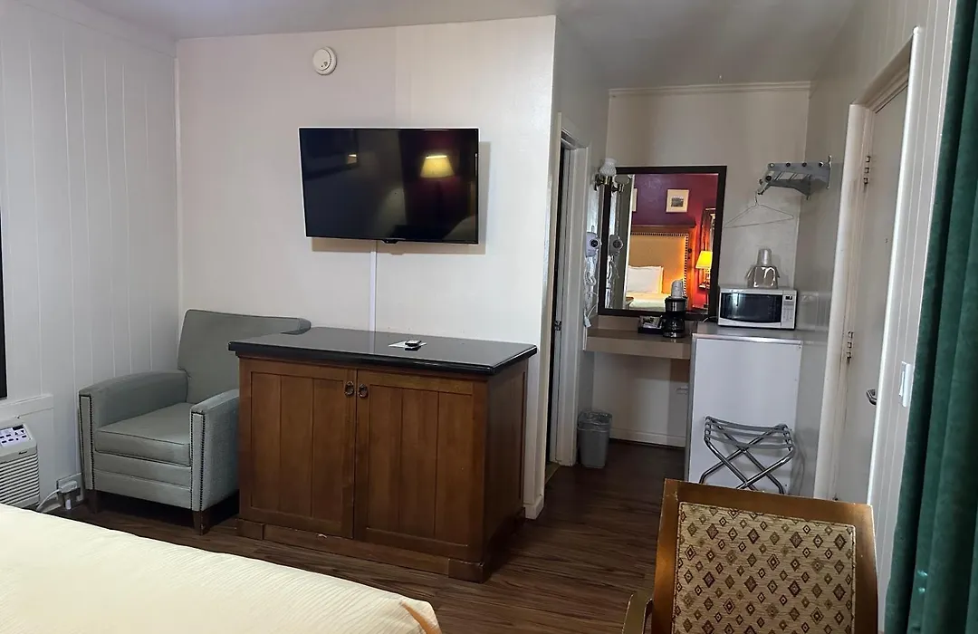 Canyonlands Motor Inn-1