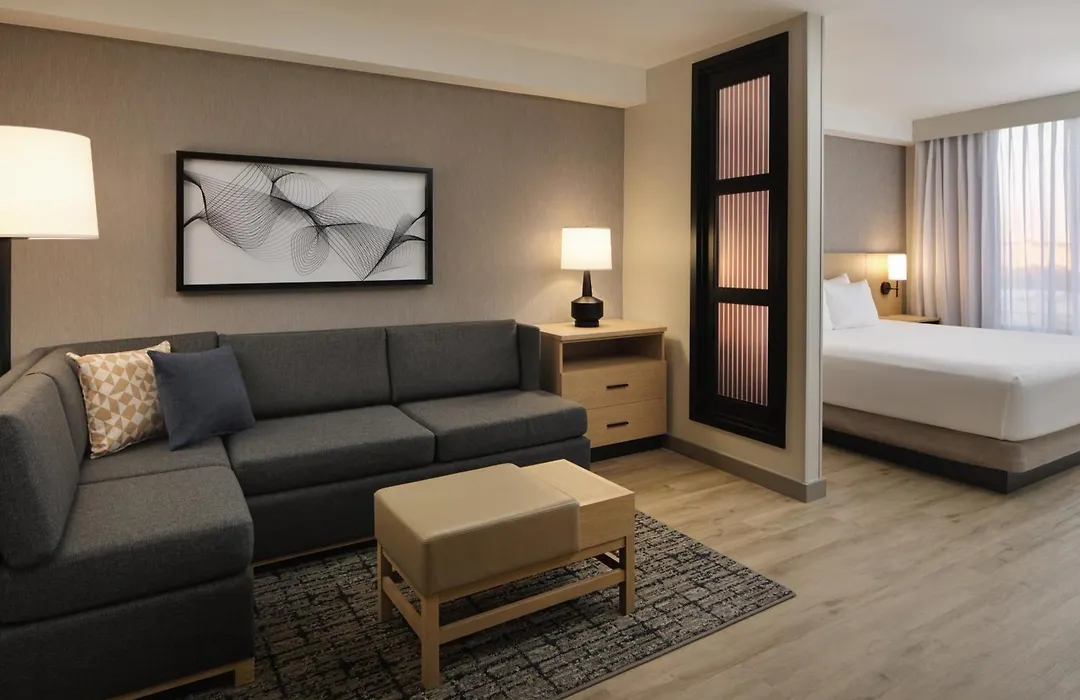Hyatt Place Tampa Airport/Westshore-1