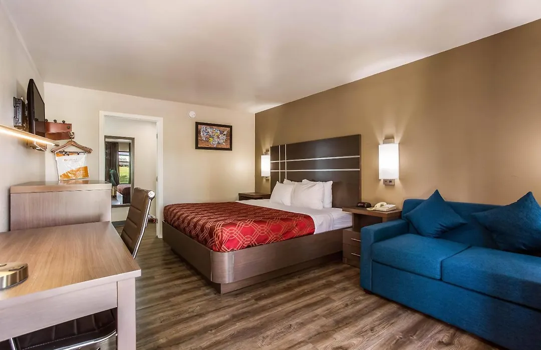 Econo Lodge Inn & Suites Murfreesboro Shopping District-1